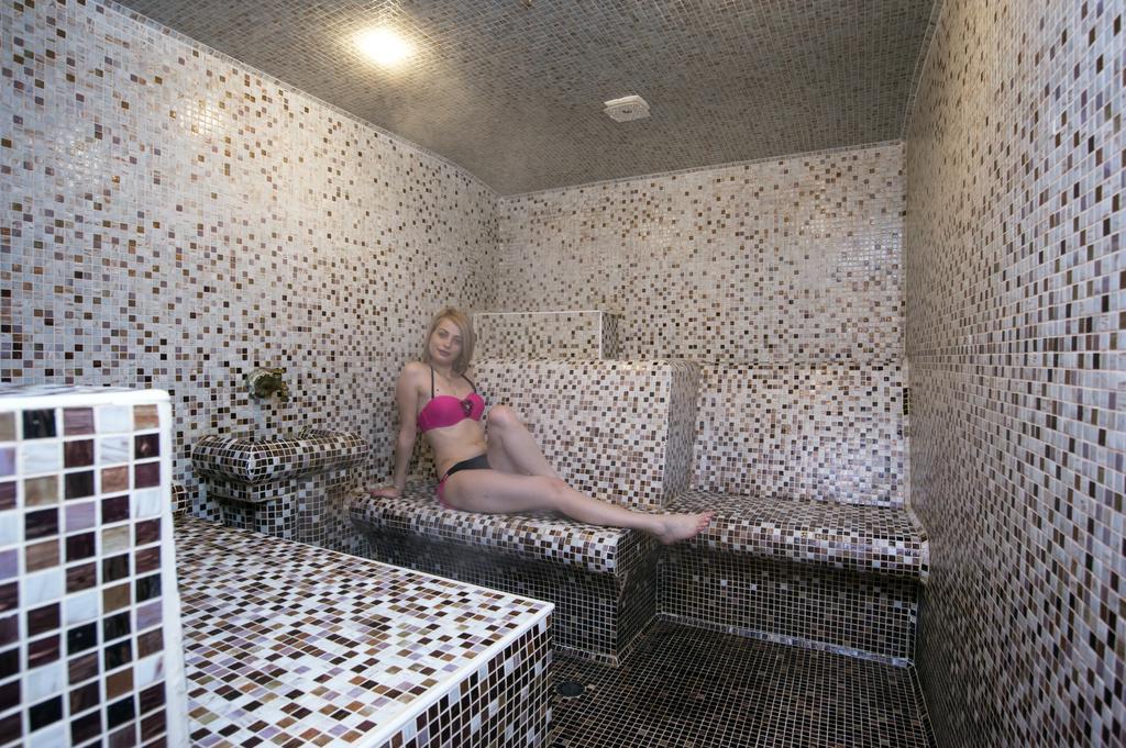 Belmont Ski & Spa Hotel パンポロボ エクステリア 写真