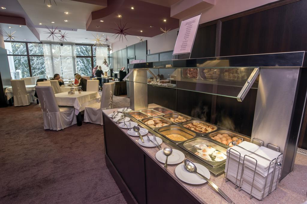 Belmont Ski & Spa Hotel パンポロボ エクステリア 写真