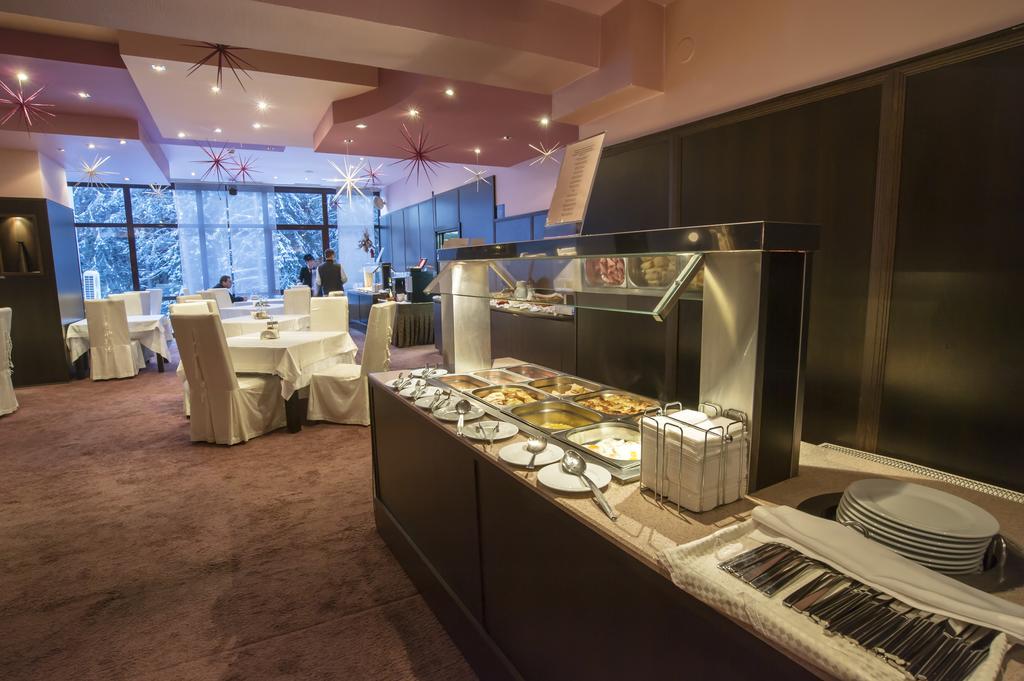 Belmont Ski & Spa Hotel パンポロボ エクステリア 写真
